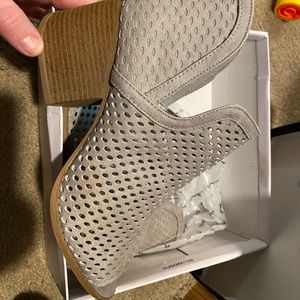 Women’s size 10 bootie